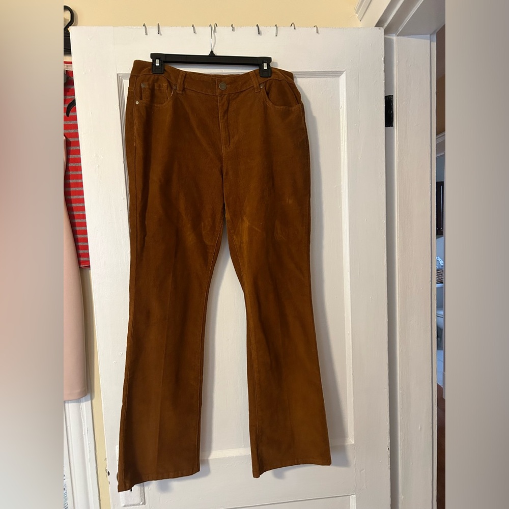 Women’s Trousers